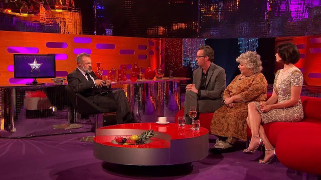 Matthew Perry Takes The Friends Apartment Quiz - The Graham Norton Show
