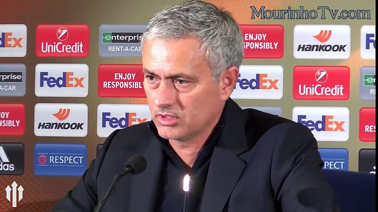 Resumen de la rueda de prensa de José Mourinho tras el Fenerbahçe 2 - 1 Man United