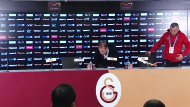 Medipol Başakşehir Teknik Direktör Avcı (1)