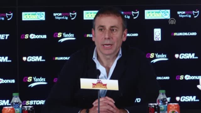 Medipol Başakşehir Teknik Direktör Avcı (2)