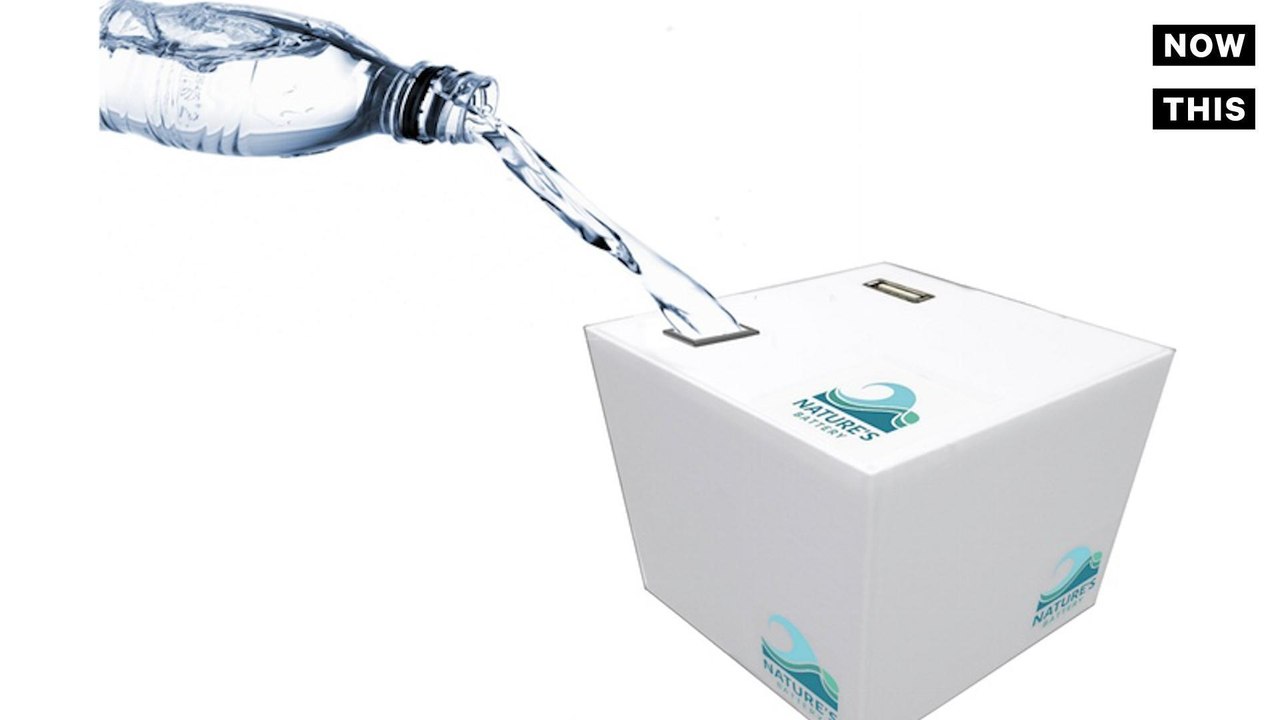 This Cube Is A Water-Powered Battery