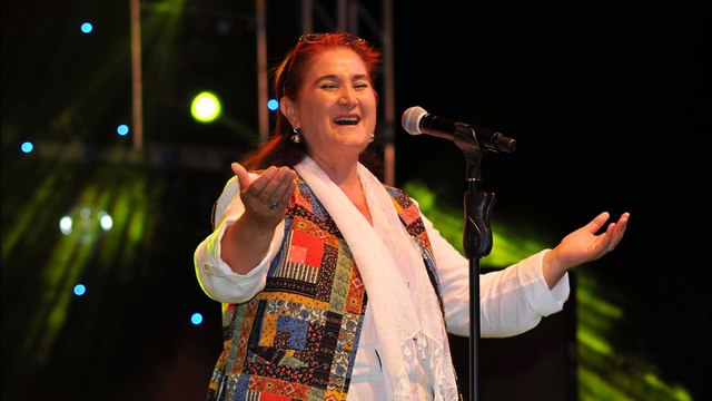 Sabahat Akkiraz-Bu Yıl Bu Dağların Karı Erimez