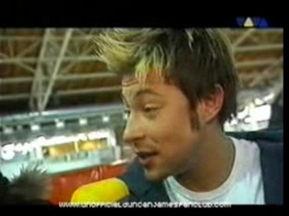 Blue - Viva Germany 2003 - Ice Skating - Part 1