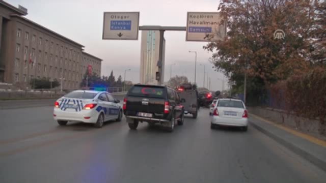 Başkentte Zırhlı Polis Aracı Üst Geçitten Düştü: 3 Yaralı