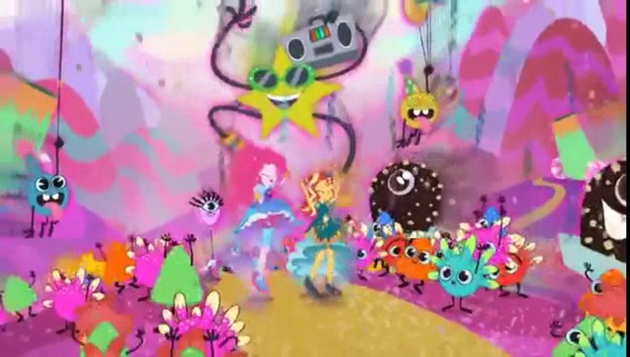 My Little Pony Equestria Girls  Legend of Everfree Pachos.   Bloopers