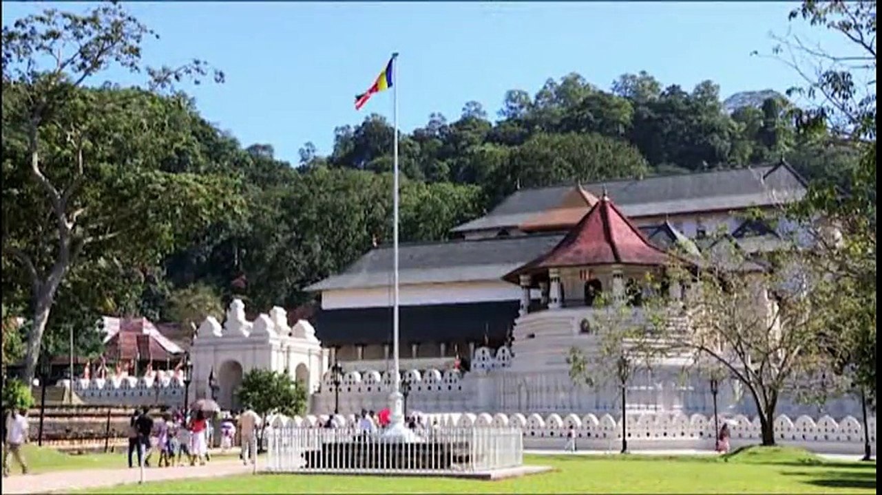 Kandy Temple Of The Tooth in Sri Lanka