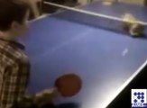 بلی اور انسان کے درمیان ٹیبل ٹینس کا انکوھا میچ