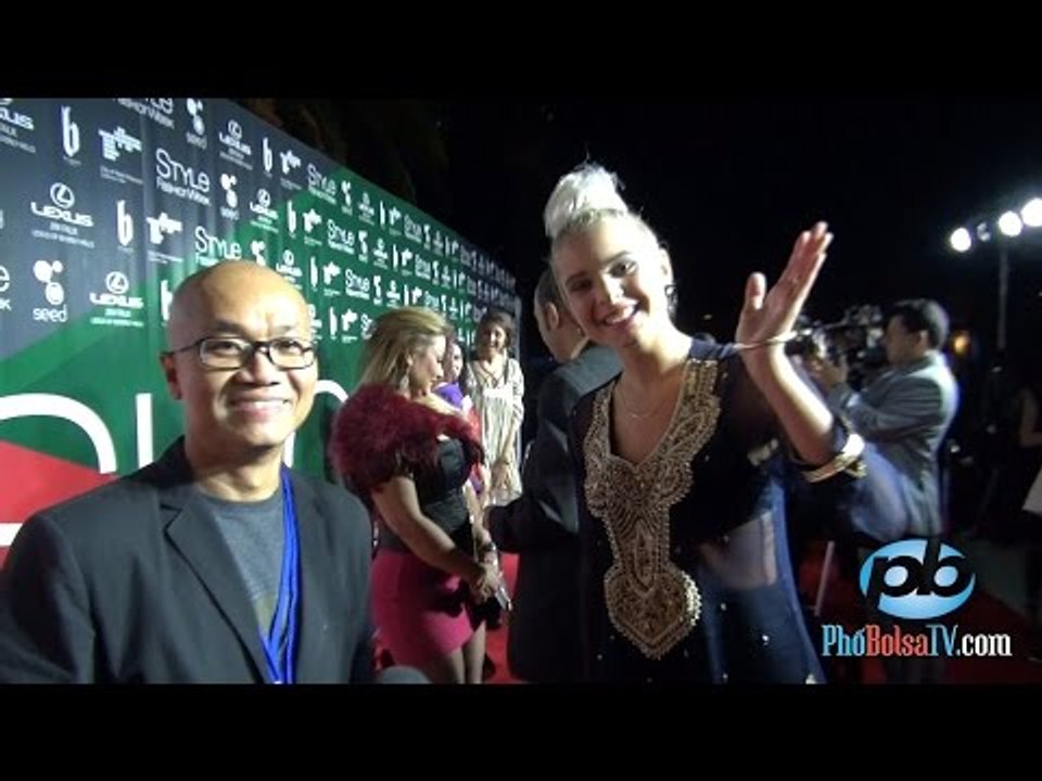 Hậu trường thời trang Hollywood: Người mẫu Ana Capra tại đêm diễn Quỳnh Paris