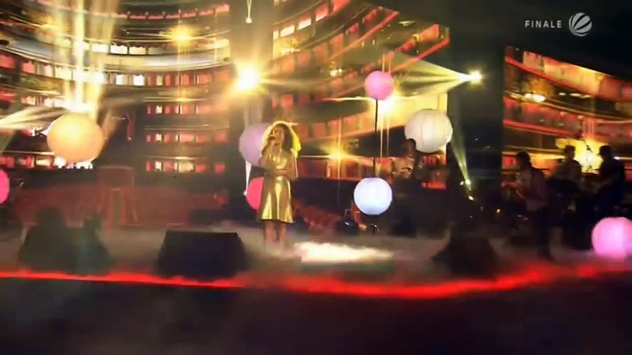 Team Mark Rebecca Ferguson- Light On (Zoë)   The Voice Kids 2015   Finale   SAT.1