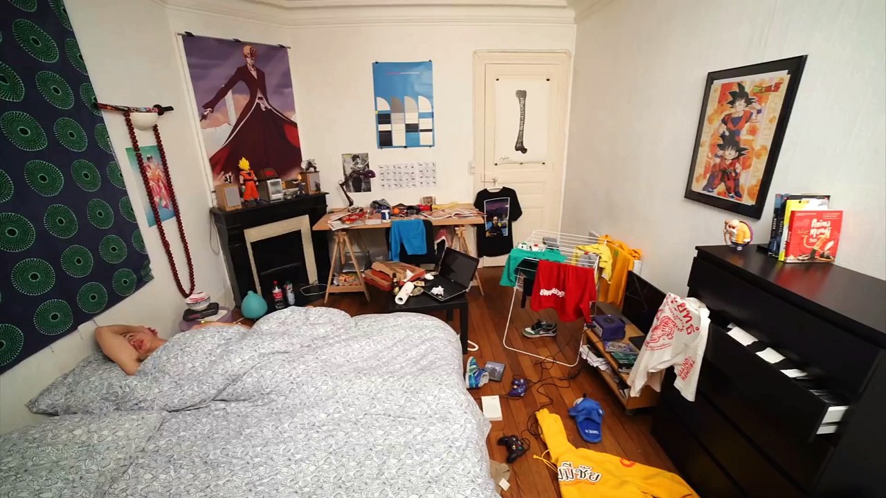 Как нужно встречать девушку у себя дома