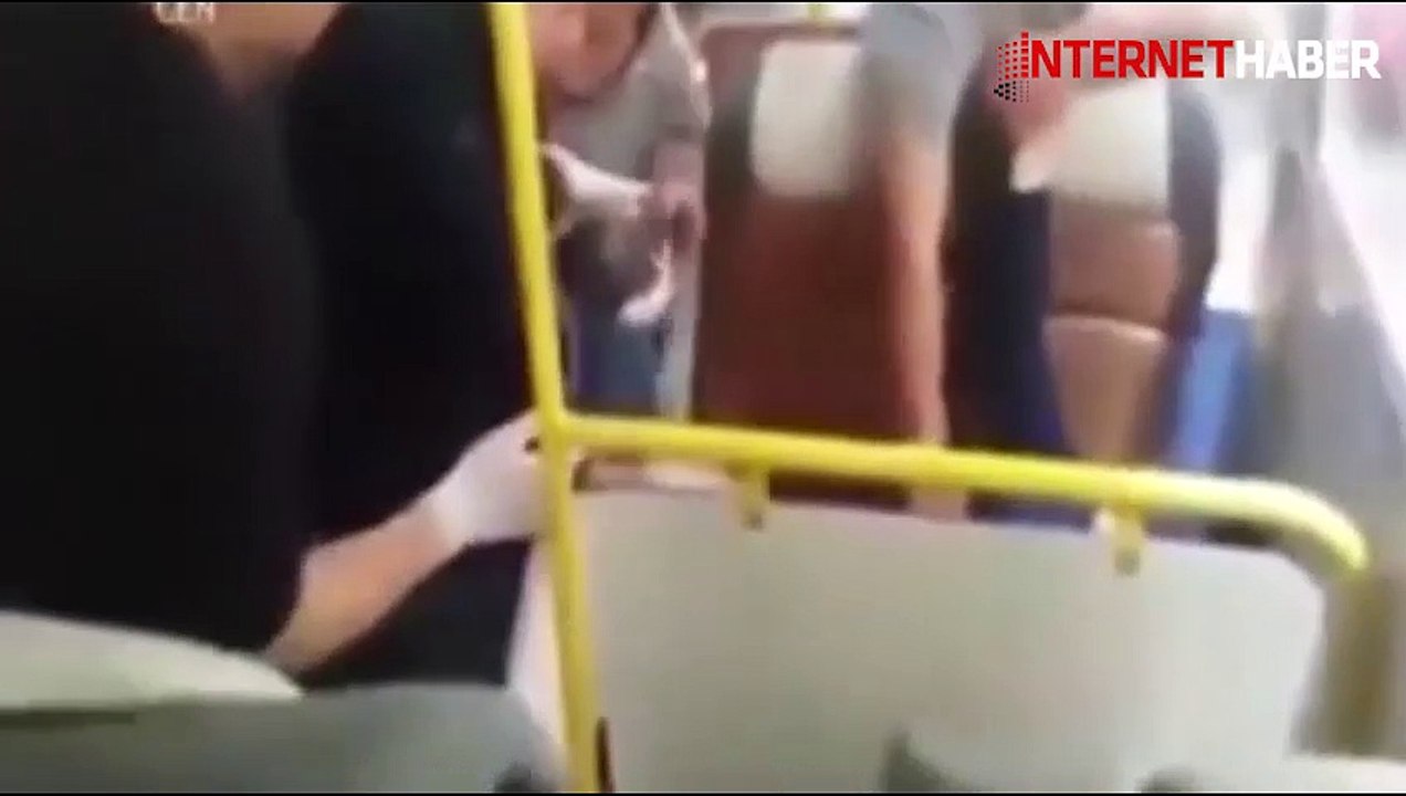 Halk otobüsünde doğum yaptı