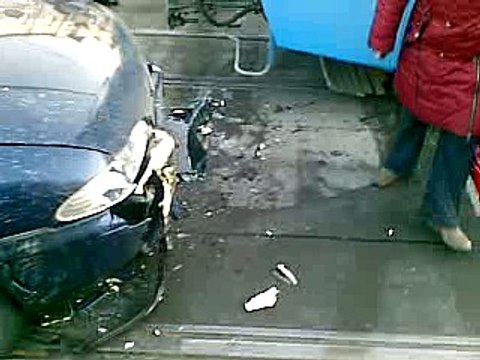 ДТП в Виннице: Автомобиль Daewoo врезался в трамвай