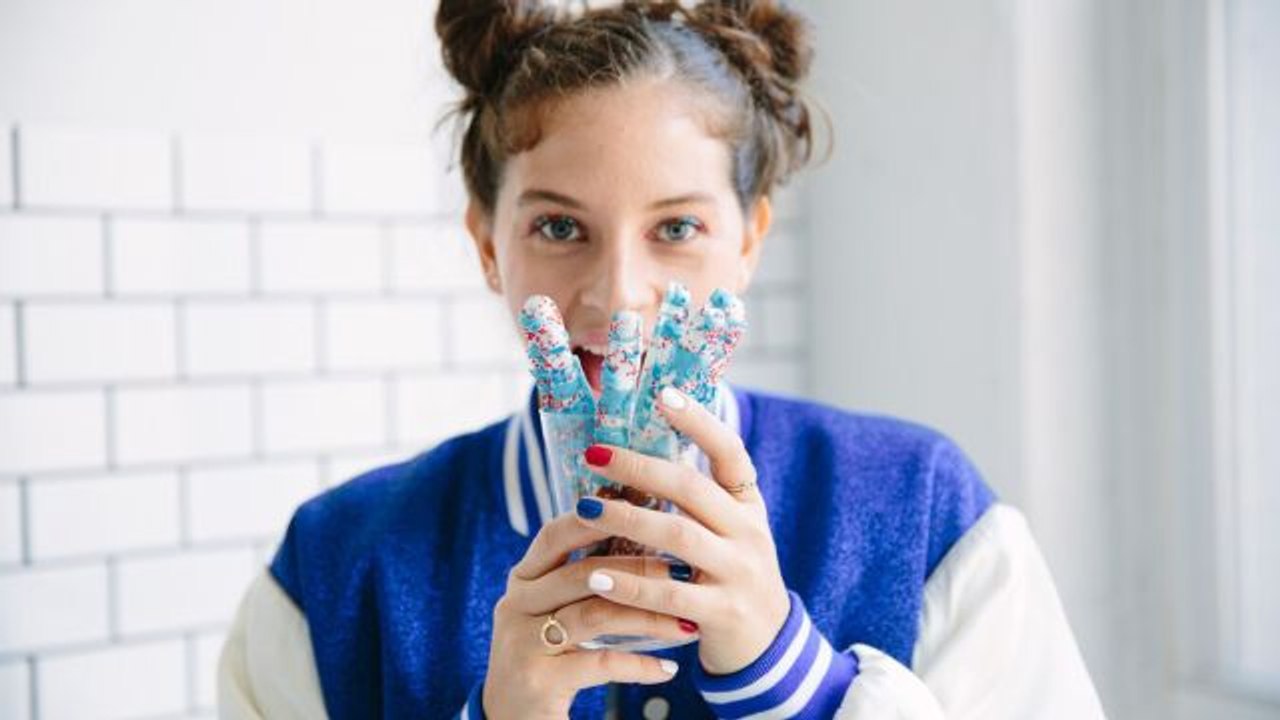 These Chocolate-Covered-Pretzel Wands Are the Perfect Snack to Cast Your Vote