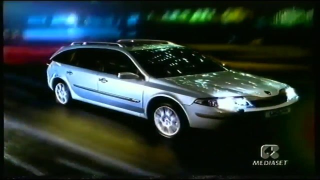 renault laguna station wagon spot (2001)