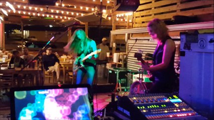 Katy Guillen & The Girls - Baby Please Don't Go - 4 Nov 16