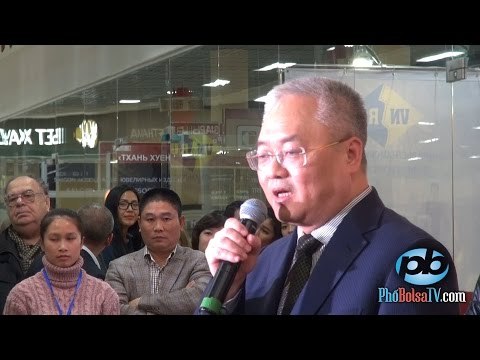 Chủ nhân Trung tâm Hà Nội - Mátxcơva khai mạc hội chợ hàng Việt tại Nga