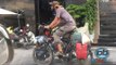 CHUYỆN ĐỜI THƯỜNG: Chàng Tây ba lô cưỡi xe đạp thồ trên phố Hà Nội