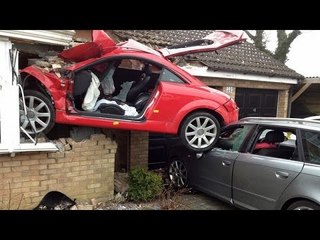 Bad luck and stupidity of others make us laugh - Funny fail compilation