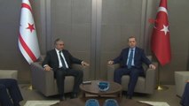 Cumhurbaşkanı Erdoğan KKTC Cumhurbaşkanı Akıncı Ile Görüştü