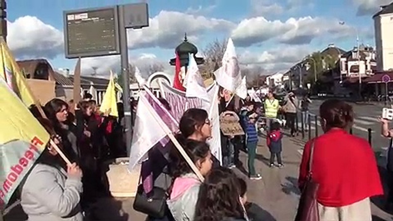 20161105-Creil-Rassemblement contre les purges de fonctionnaires en Turquie