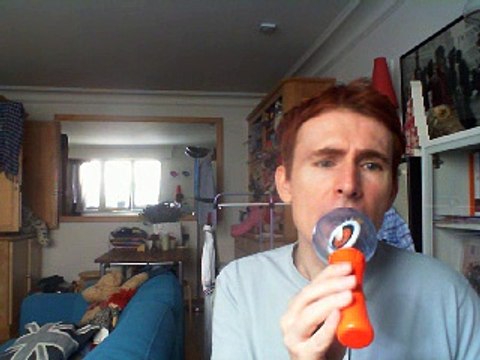 Wiwi égratigne divines de Lisa Angell