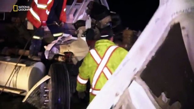 Шоссе через ад Канада 4 сезон 3 серия. Настоящее поле боя / Highway Thru Hell (2016)