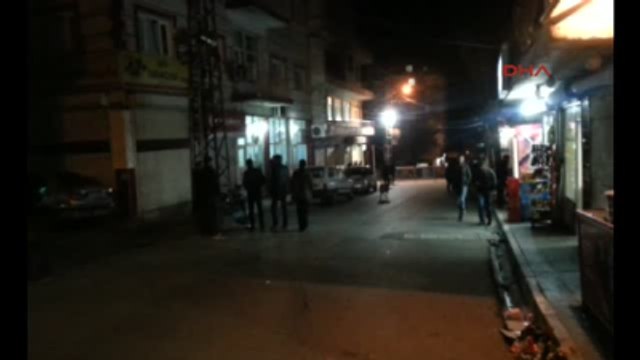 Mardin Derik'te Polis Aracının Geçişi Sırasında Patlama: 3 Polis Yaralı