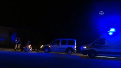 Kamyonet Motosiklete Çarptı: 1 Ölü 3 Yaralı