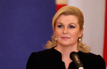 La presidenta de Croacia pone a pelos de punta las Redes con estas Imágenes