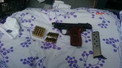 Hdp Protestosuna Giden Minibüste Ruhsatsız Tabanca Bulundu