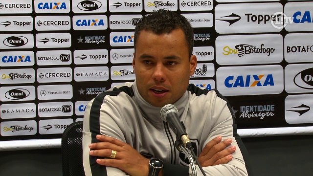 Após empate no clássico, Jair Ventura ressalta série invicta do Botafogo