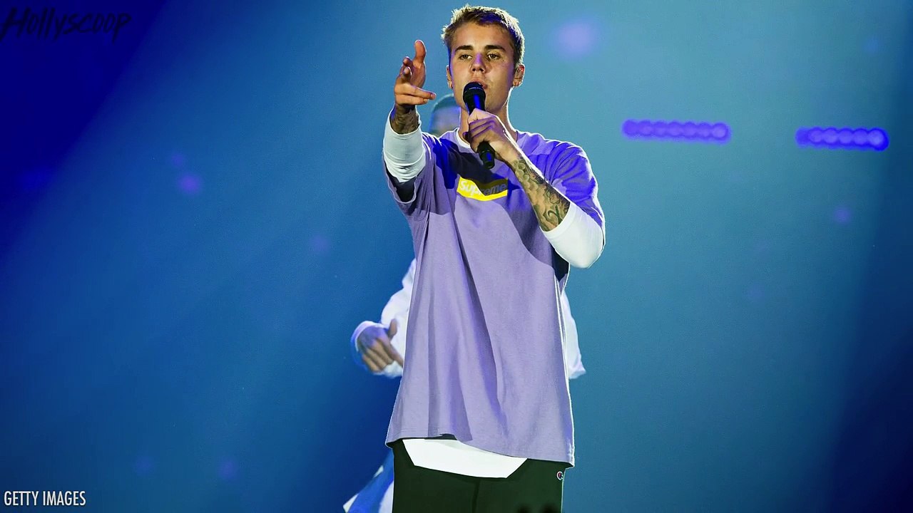 Selena Gomezs Family Bans Justin Bieber From Contacting Her