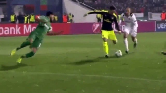 Mesut Ozil Amazing Goal Ludogorets vs Arsenal 2-3 _ Best Goals Ever Scored In Champions League-football highlights