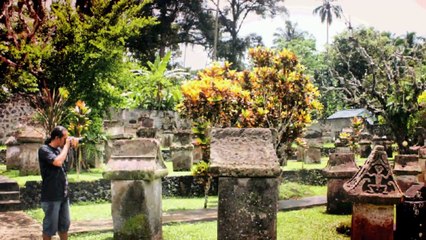 EDAN!! Jangan MAU dikubur di KUBURAN INI Masak MAYAT HARUS Jongkok