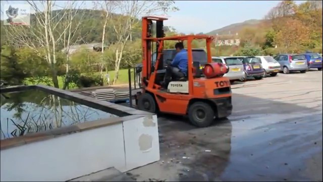 INSANELY FUNNY forklift fail complition!