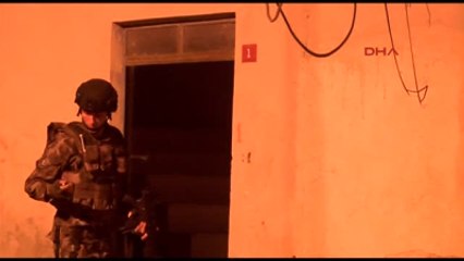 Atatürk Havalimanı Şüphelisinin Evinde Polis Arama Yaptı