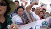 ƯCV Chris Phan và ủng hộ viên xuống đường vận động phiếu cử tri