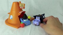 Halloween Play-Doh Mater Dracula Mater, Cars 2 Otis and Sally Halloween Monster Mater Special