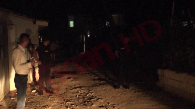 73-VJECARI VRET GRUAN ME SEPATE , VETEDOREZOHET NE POLICINE E GOLEMIT