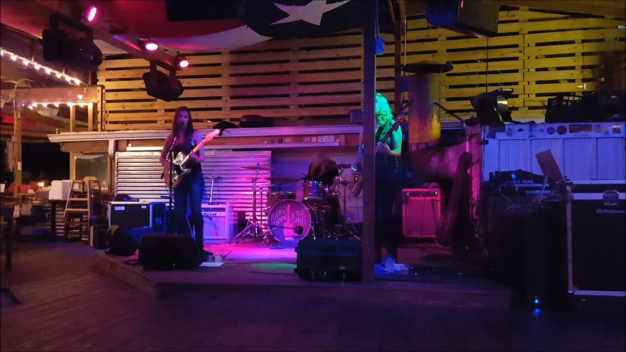 Katy Guillen & The Girls - The Load - 4 Nov 16