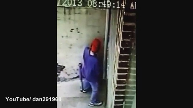 Quand tu en as marre que les gens fassent leurs besoin devant chez toi