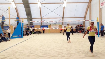 2 CZE vs CZE Bonnerova/Nakladalova vs Kolocova/Kvapilova 0-2 (14-21, 13-21)