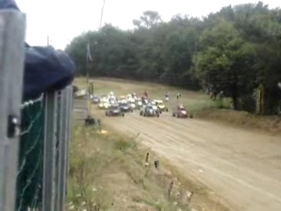 Départ kart cross 600 finale UFOLEP MINZAC 07