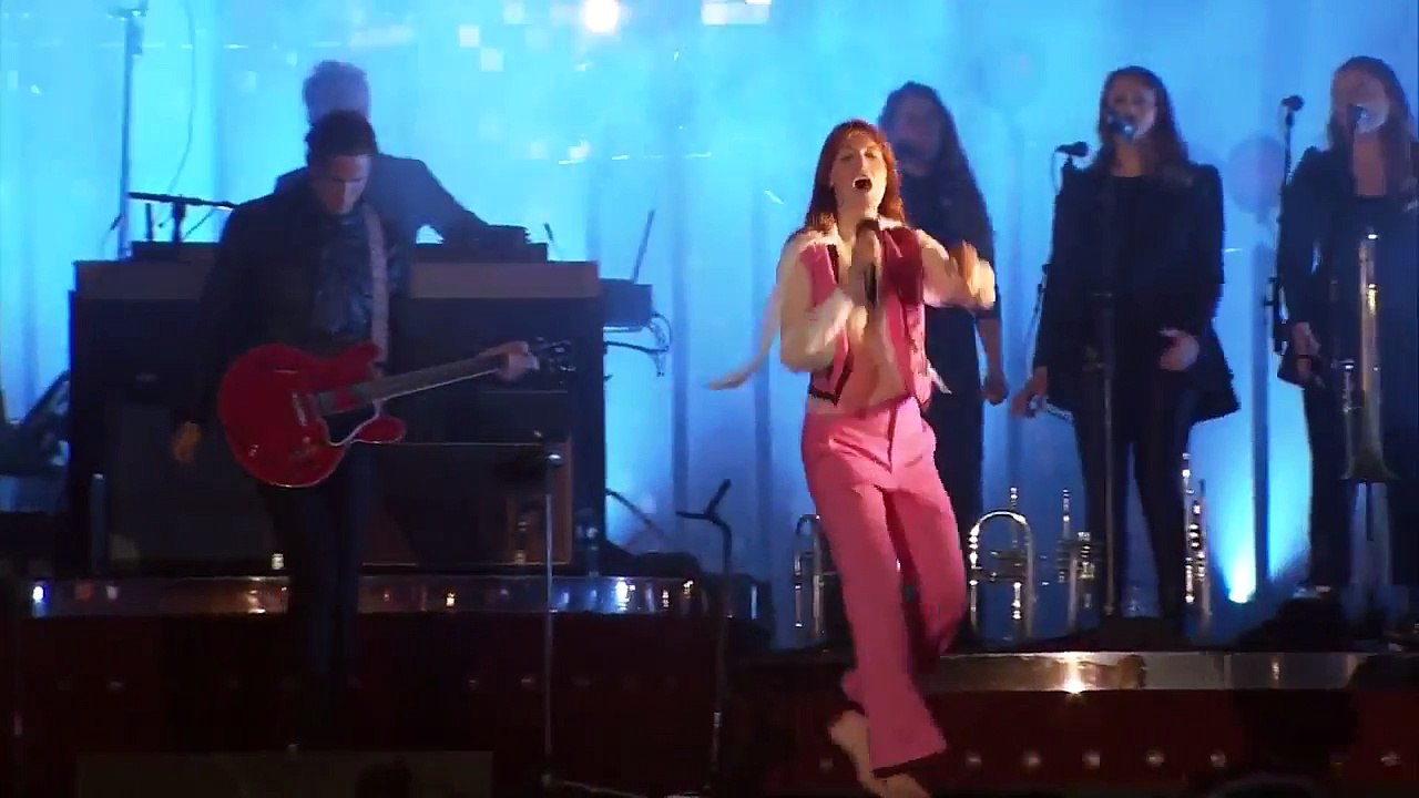 Florence and the Machine - Rabbit Heart (Raise it Up) @ Open'er Festival 2016