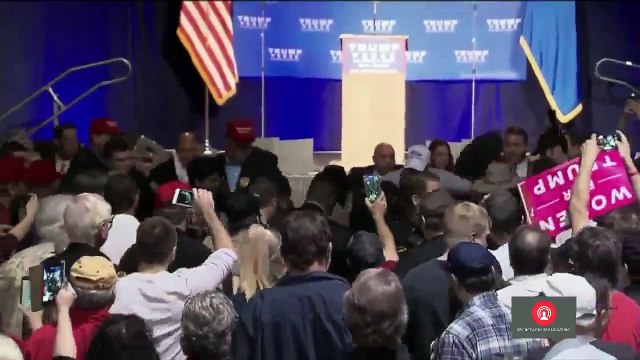 WATCH Donald Trump Gets Pulled Of Stage By Secret Service After Protesters Grabs A Gun! Reno Nevad 2016