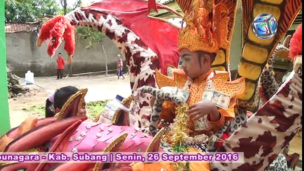 Ada Hello Kitty Diantara Kita Singa Dangdut War...