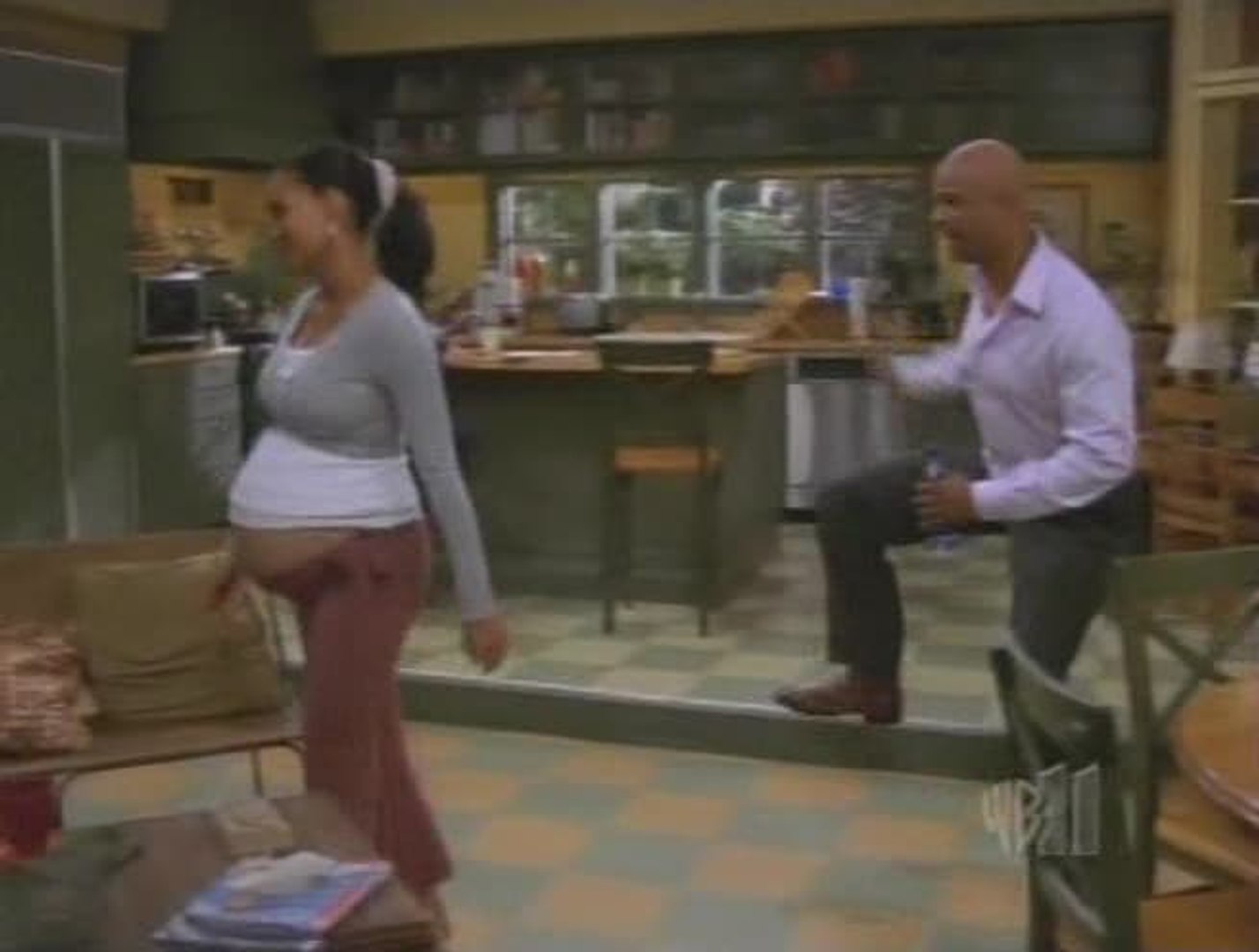 My Wife And Kids - S 4 E 29 - The Baby Part 1, image size:1428x1080