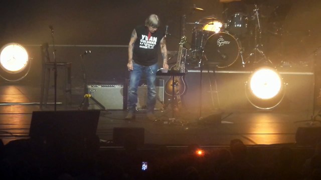 Amiens: Renaud salue Nicolas Sirkis