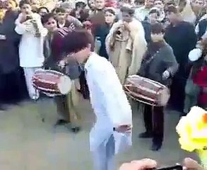 Sariki geet pr larkay ka bht acha dance