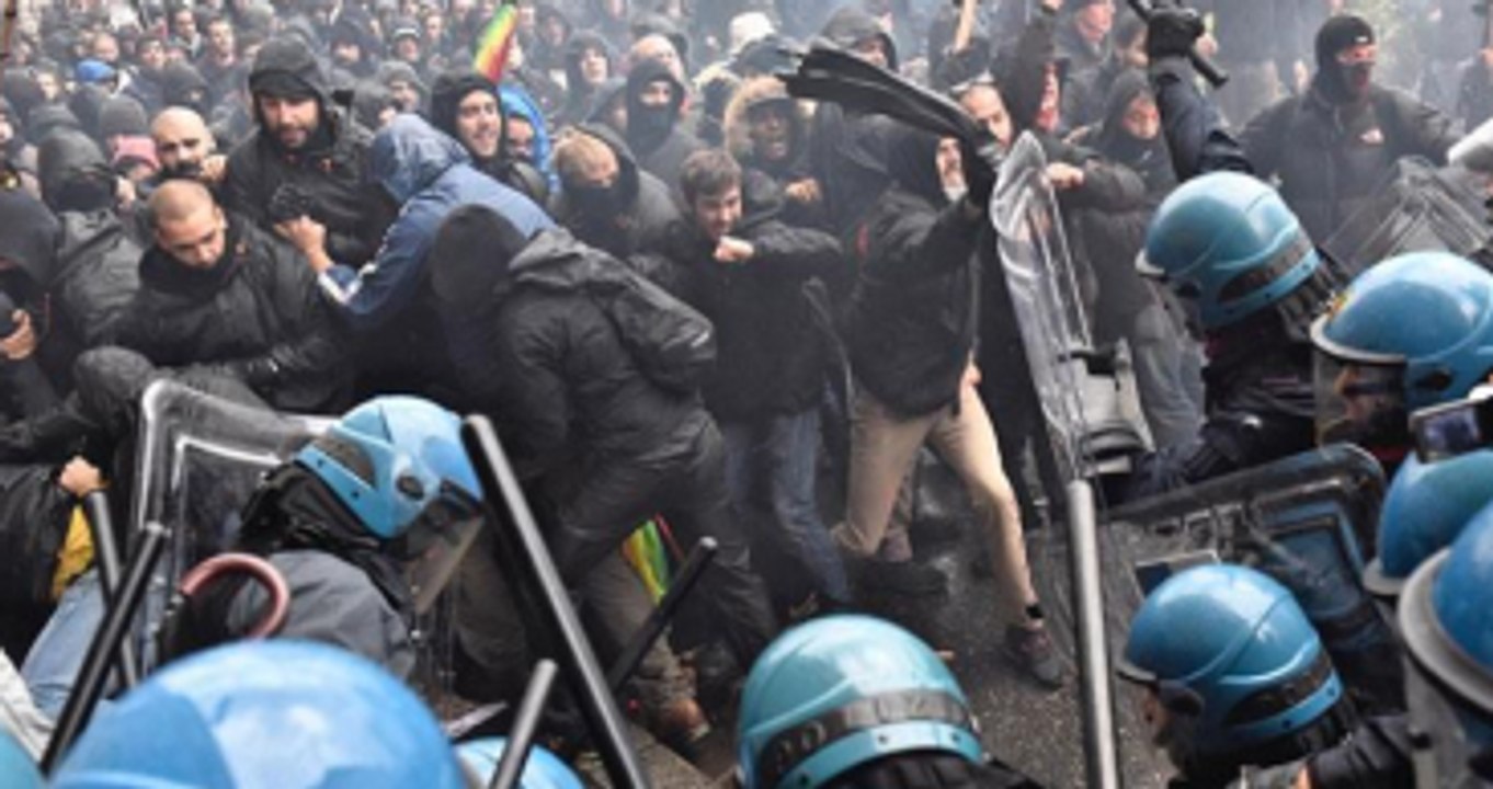 İtalya Karıştı, Polis Eylemcilere Acımadı!